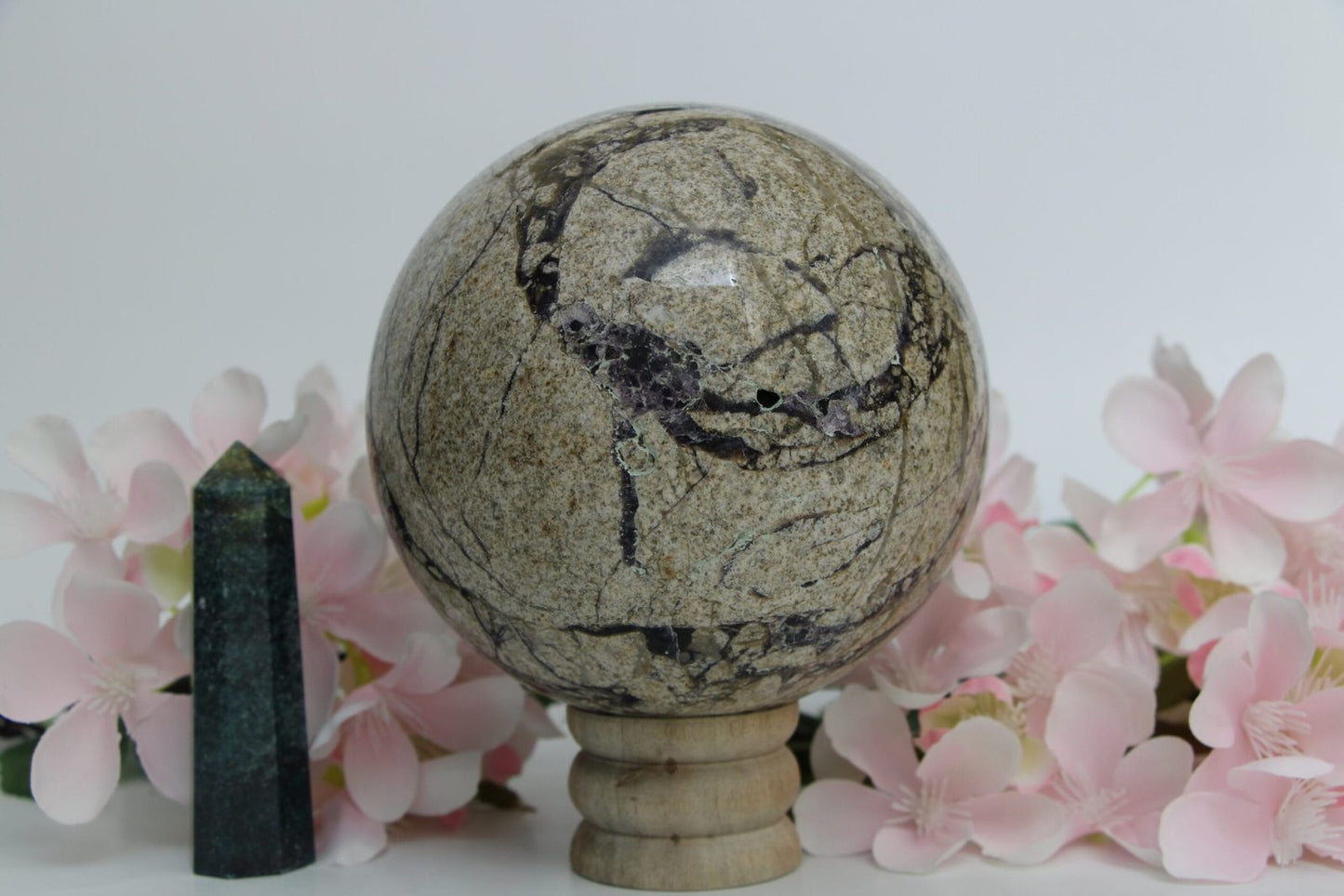Healing Crystal for Meditation and Chakra Balancing