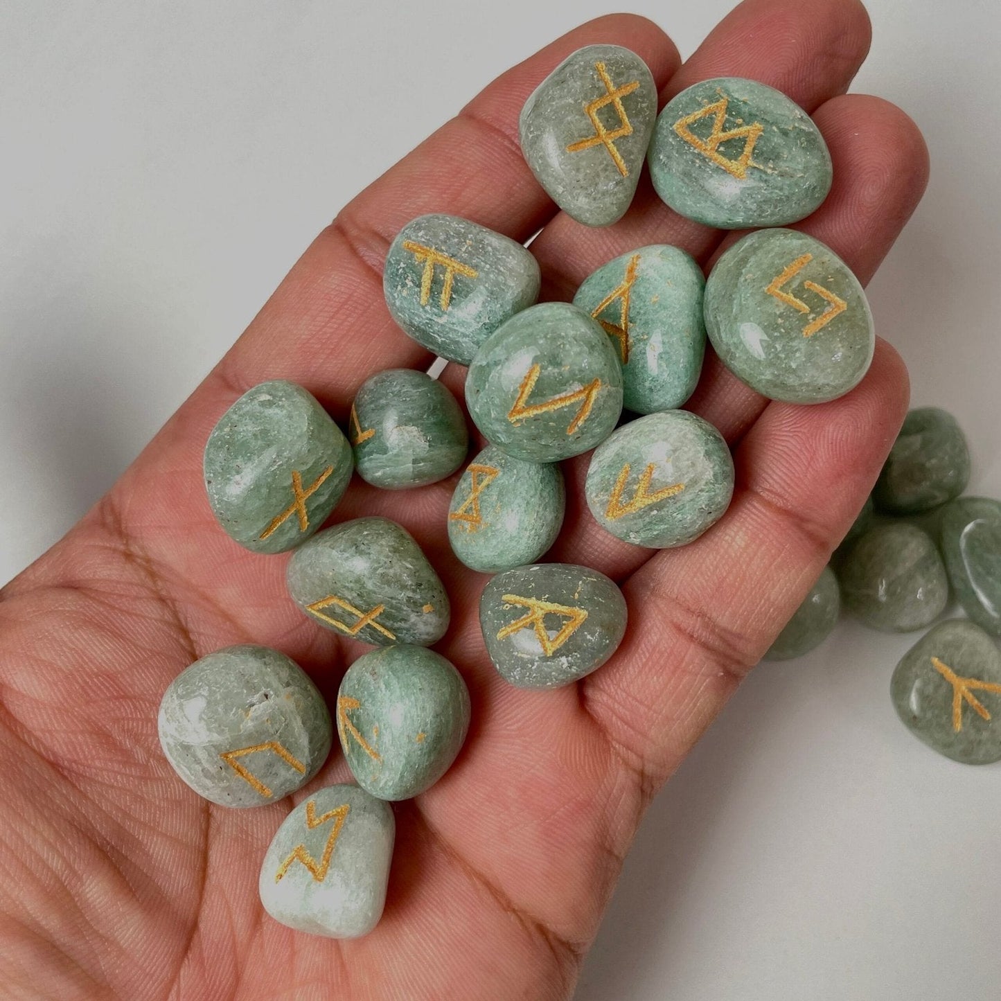 Healing Crystal for Meditation and Chakra Balancing
