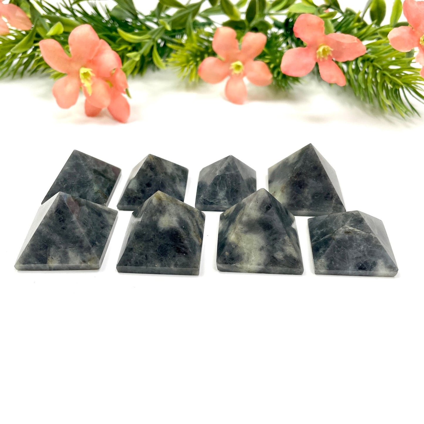 Labradorite Crystal Pyramid B Quality – Grounding & Healing Crystal | Natural Energy Stone - Healing Crystal for Energy, Meditation, and Balance
