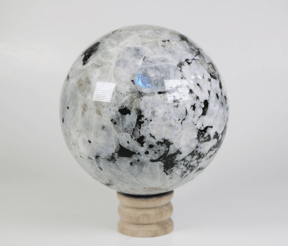 Healing Crystal for Meditation and Chakra Balancing