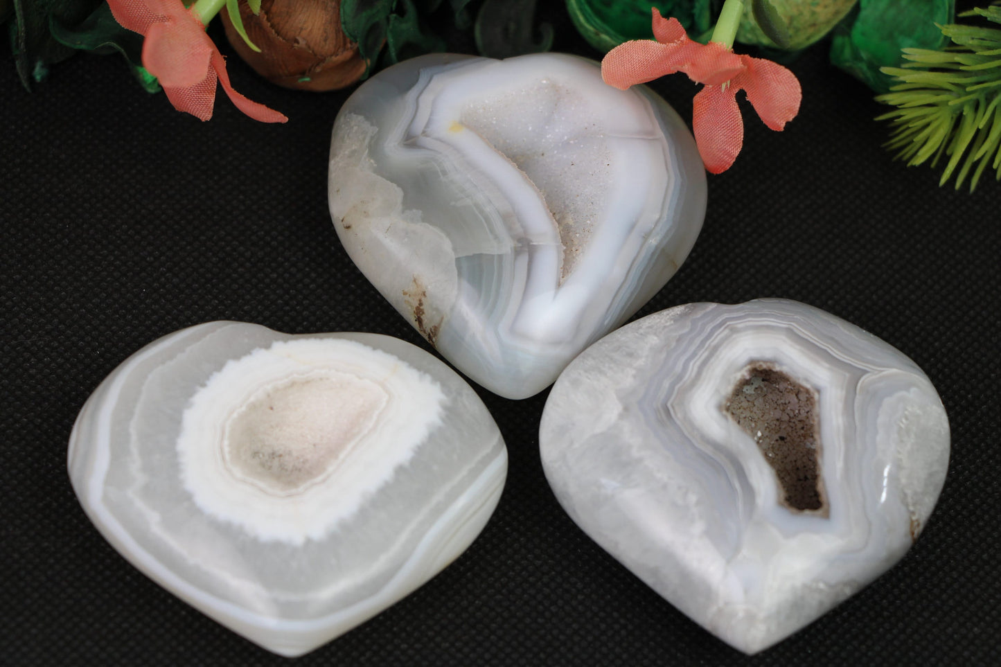 Druzy Agate Heart, Crystal Geode in Hearts Carving, Gemstone Druzy Hearts - Healing Crystal for Energy, Meditation, and Balance