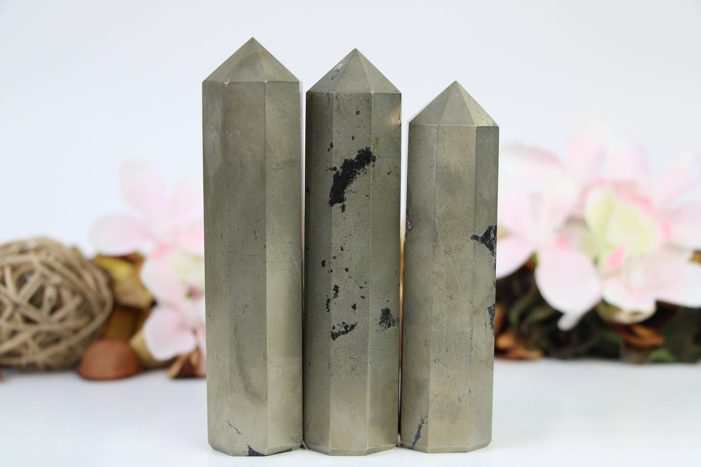 Pyrite Crystal Tower Wand Golden Pyrite Obelisk High Quality Tower Healing Crystals Wand Regular Large 4-5 Inches, 8 faceted Pencil Tower - Healing Crystal for Energy, Meditation, and Balance