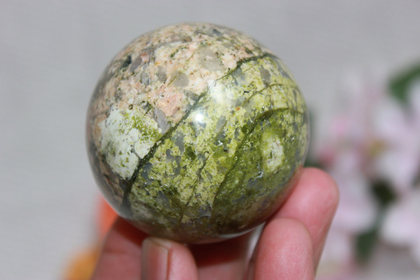 Healing Crystal for Meditation and Chakra Balancing