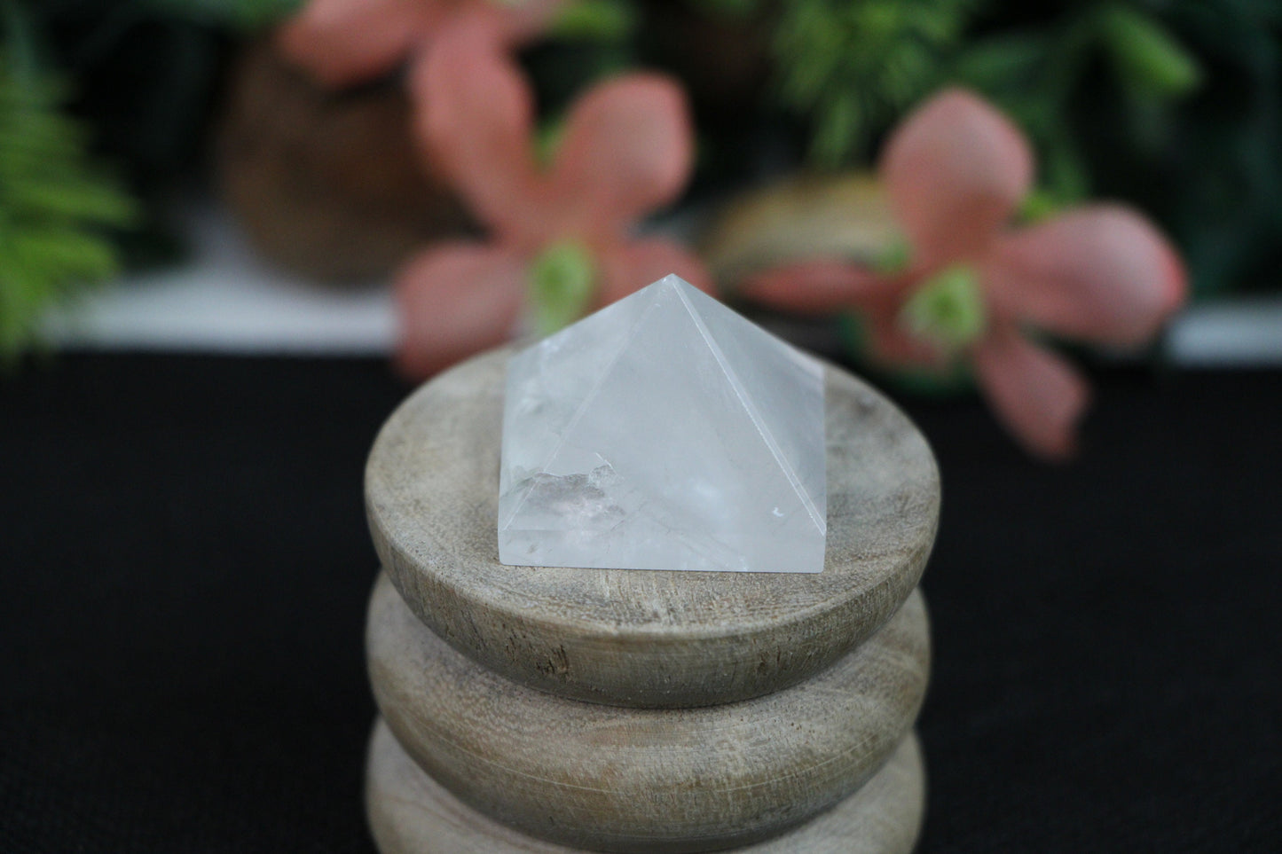 Quartz Crystal Pyramid, Quartz Healing Pyramid, Crystal Quartz Pyramid for Crystal Grid - Healing Crystal for Energy, Meditation, and Balance