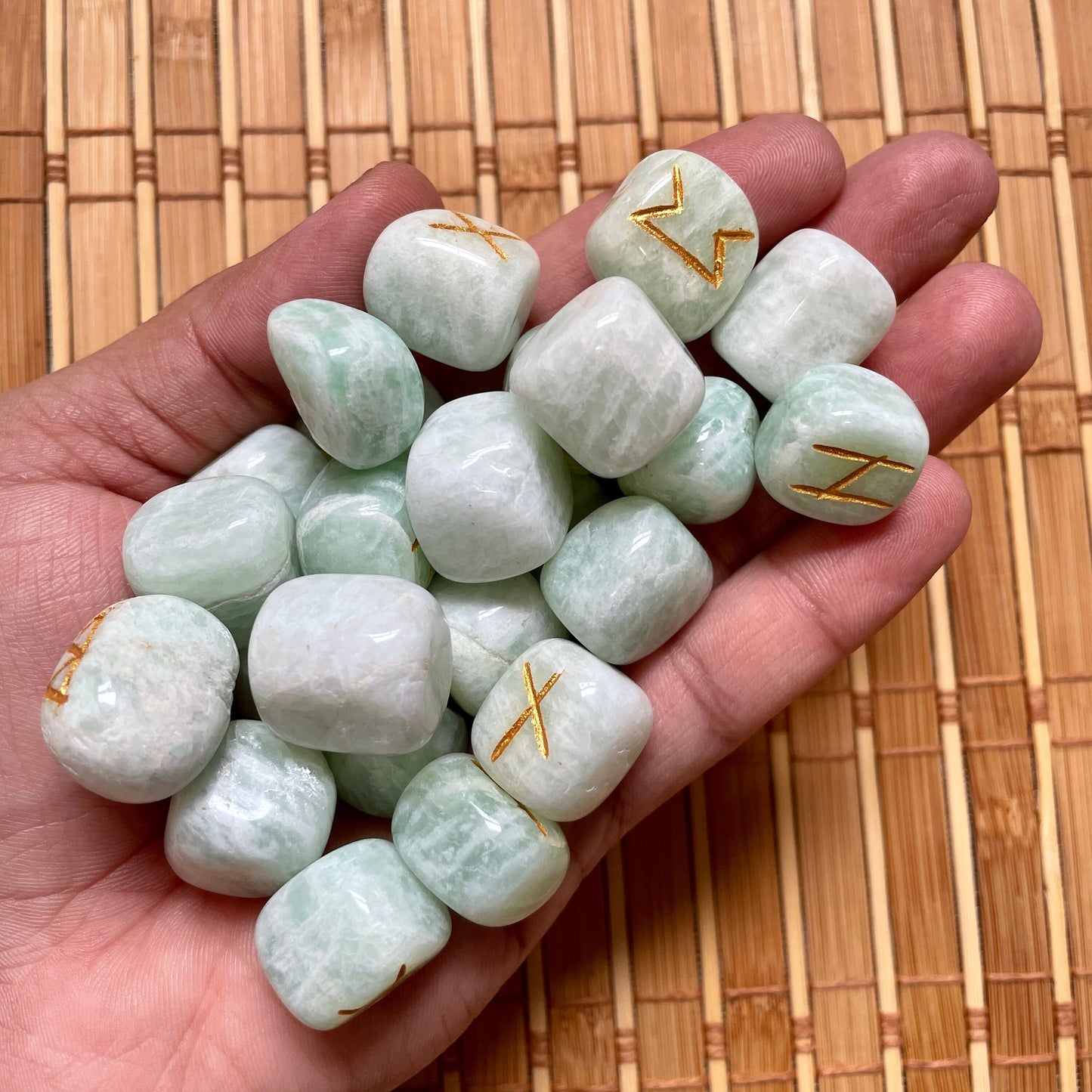 Healing Crystal for Meditation and Chakra Balancing