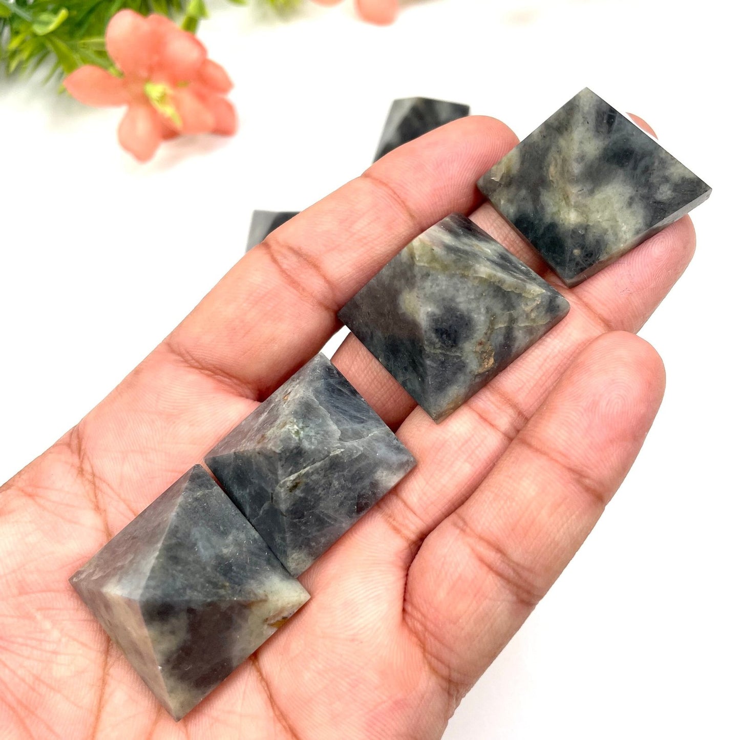Healing Crystal for Meditation and Chakra Balancing