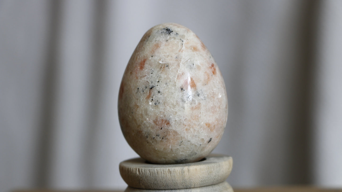 Healing Crystal for Meditation and Chakra Balancing