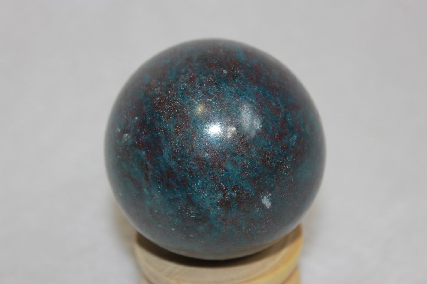 Healing Crystal for Meditation and Chakra Balancing