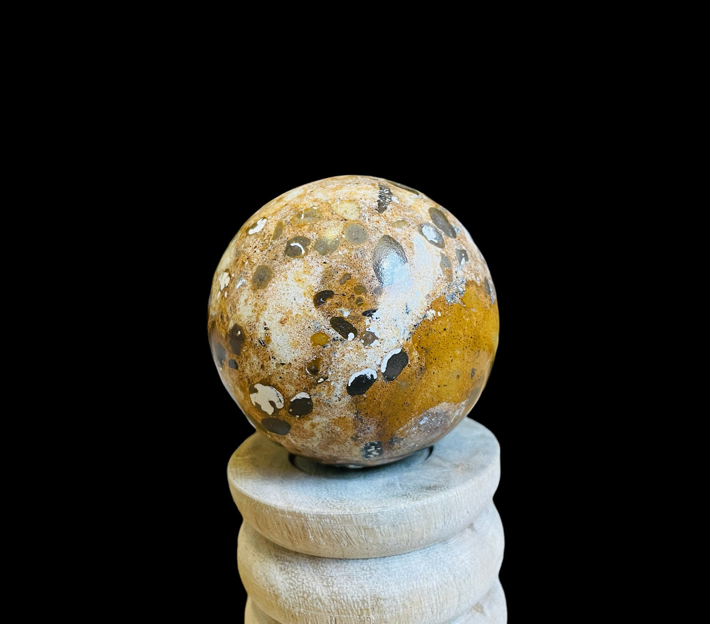 Healing Crystal for Meditation and Chakra Balancing