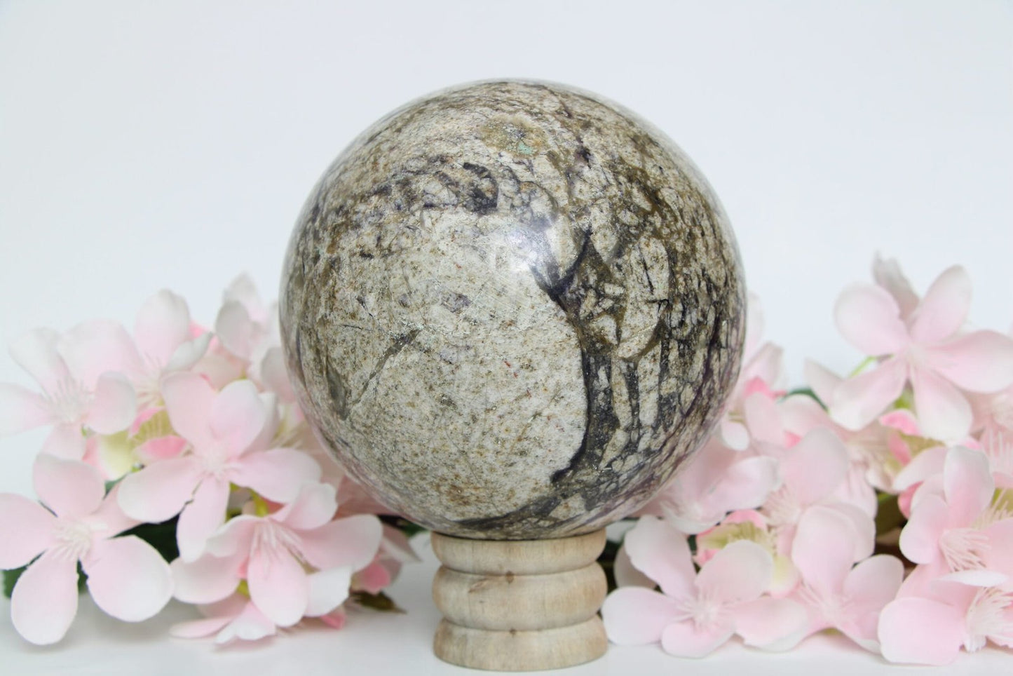 Healing Crystal for Meditation and Chakra Balancing