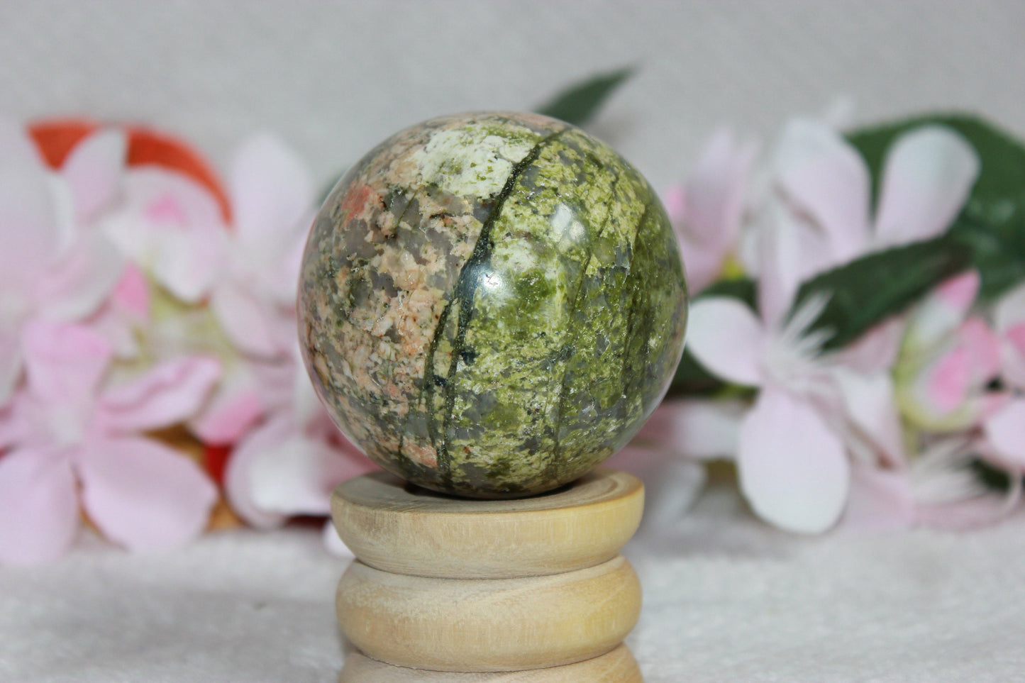 Healing Crystal for Meditation and Chakra Balancing