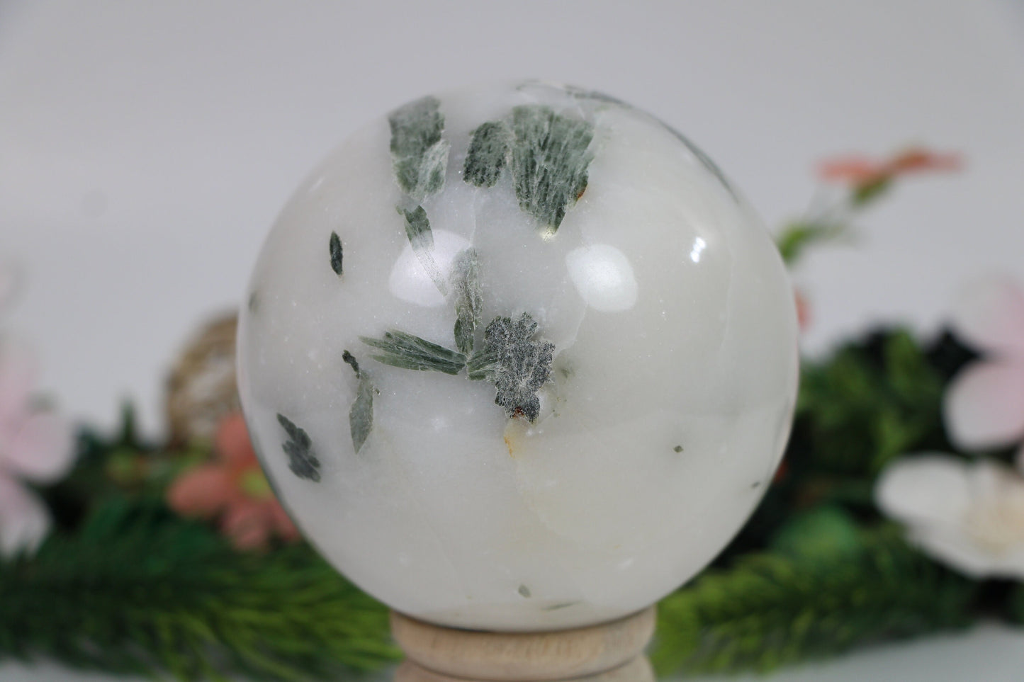 Healing Crystal for Meditation and Chakra Balancing