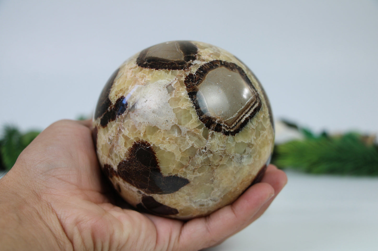 Healing Crystal for Meditation and Chakra Balancing