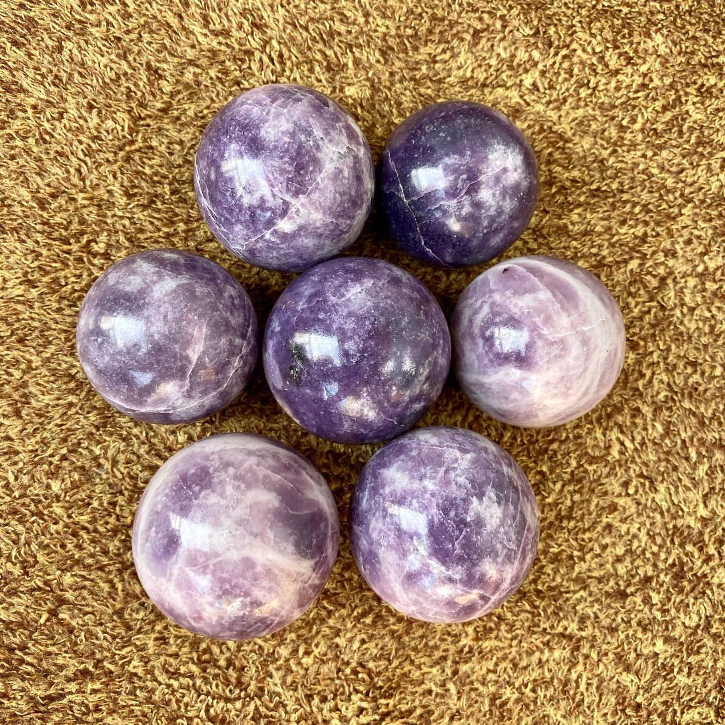 Healing Crystal for Meditation and Chakra Balancing
