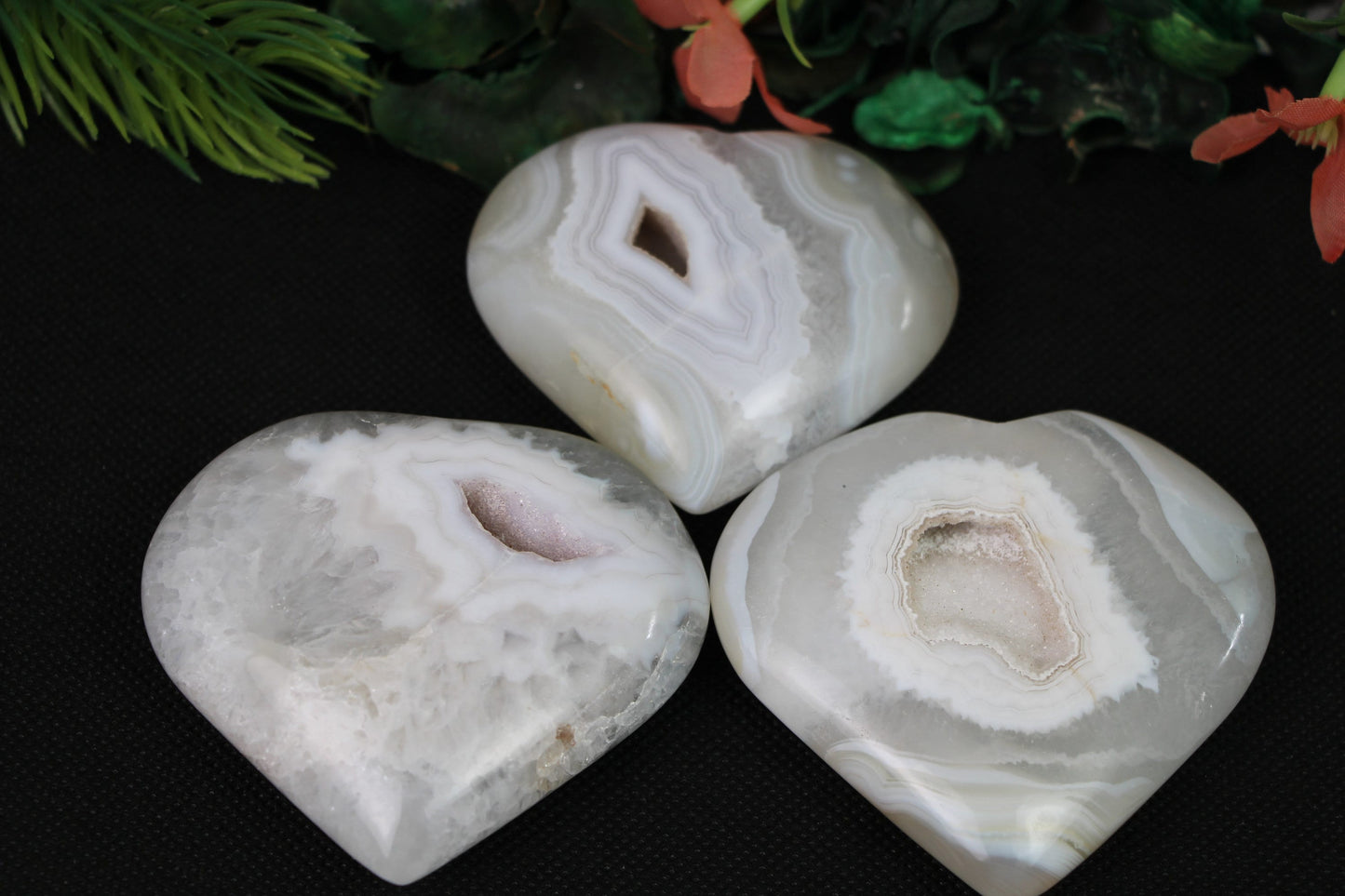 Natural White Flower Agate Druzy White Quartz Heart, Crystal Geode Agate Heart Carving, Healing Druzy agate White Crystal - Healing Crystal for Energy, Meditation, and Balance