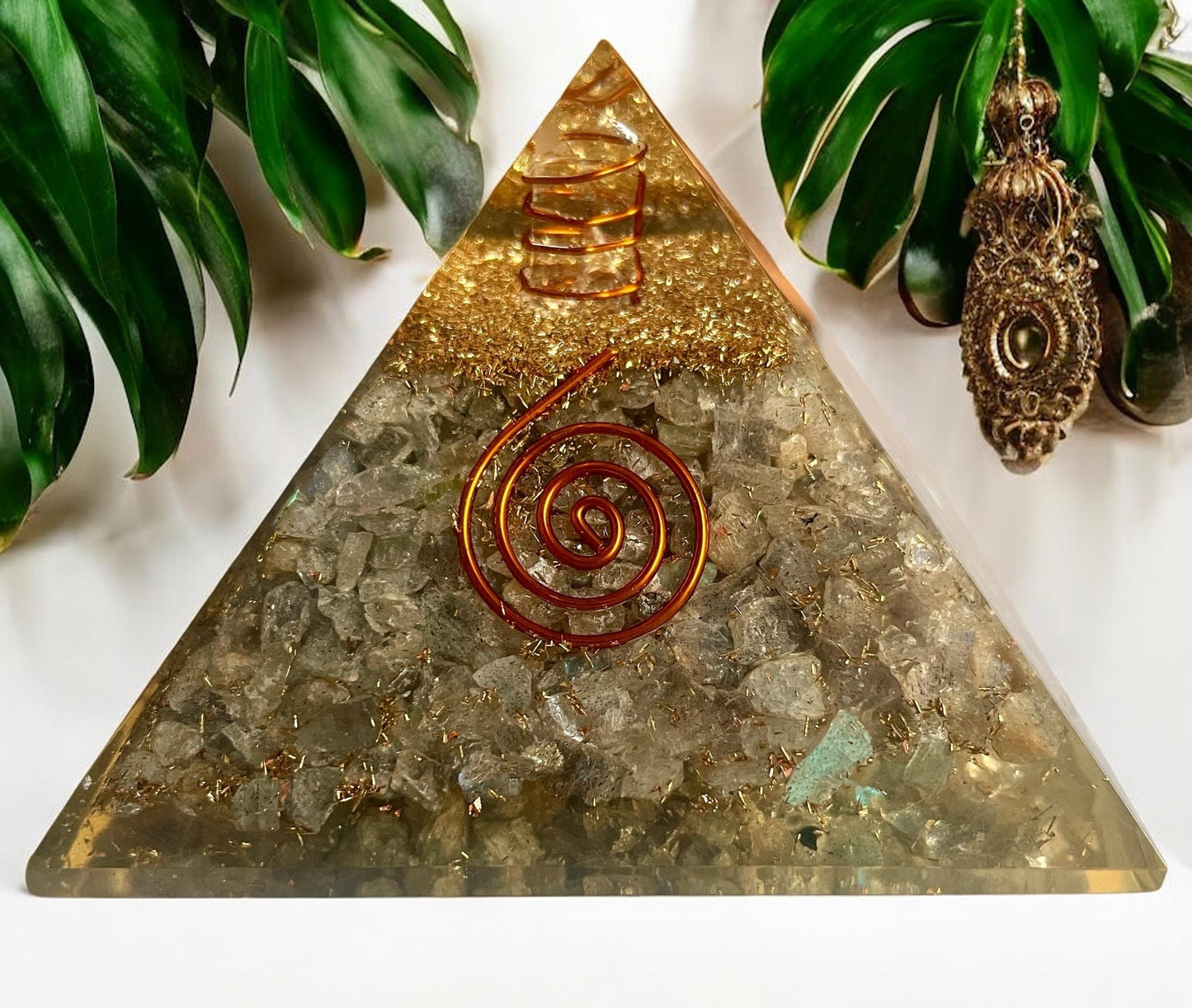 Healing Crystal for Meditation and Chakra Balancing
