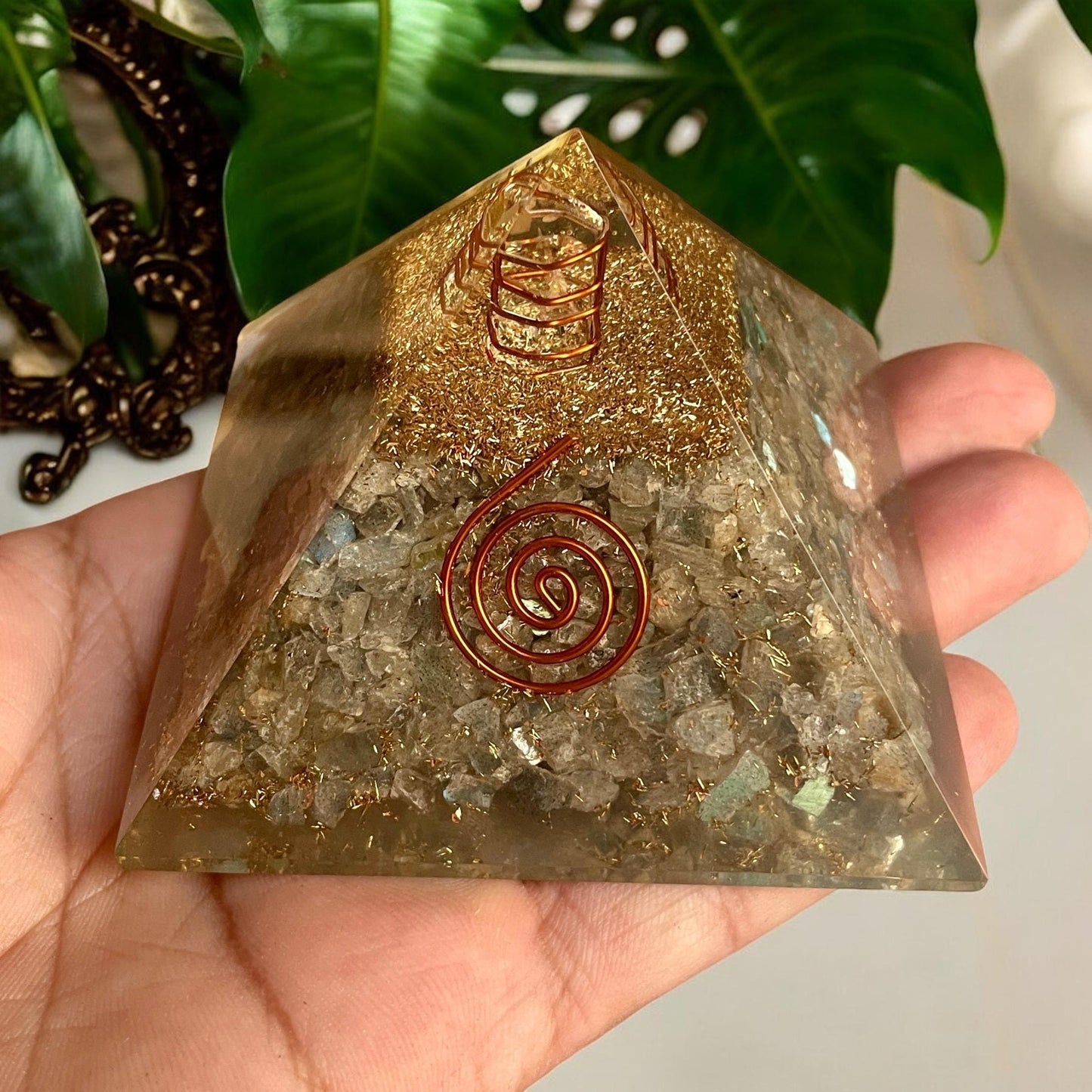 Healing Crystal for Meditation and Chakra Balancing
