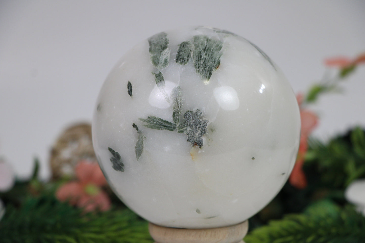 Healing Crystal for Meditation and Chakra Balancing