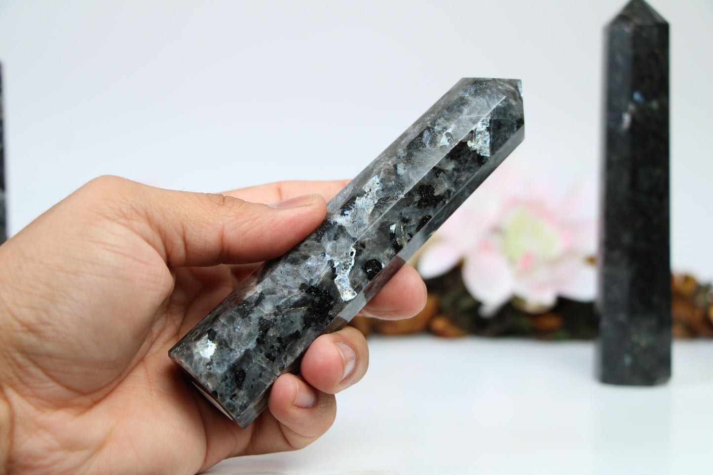 Healing Crystal for Meditation and Chakra Balancing