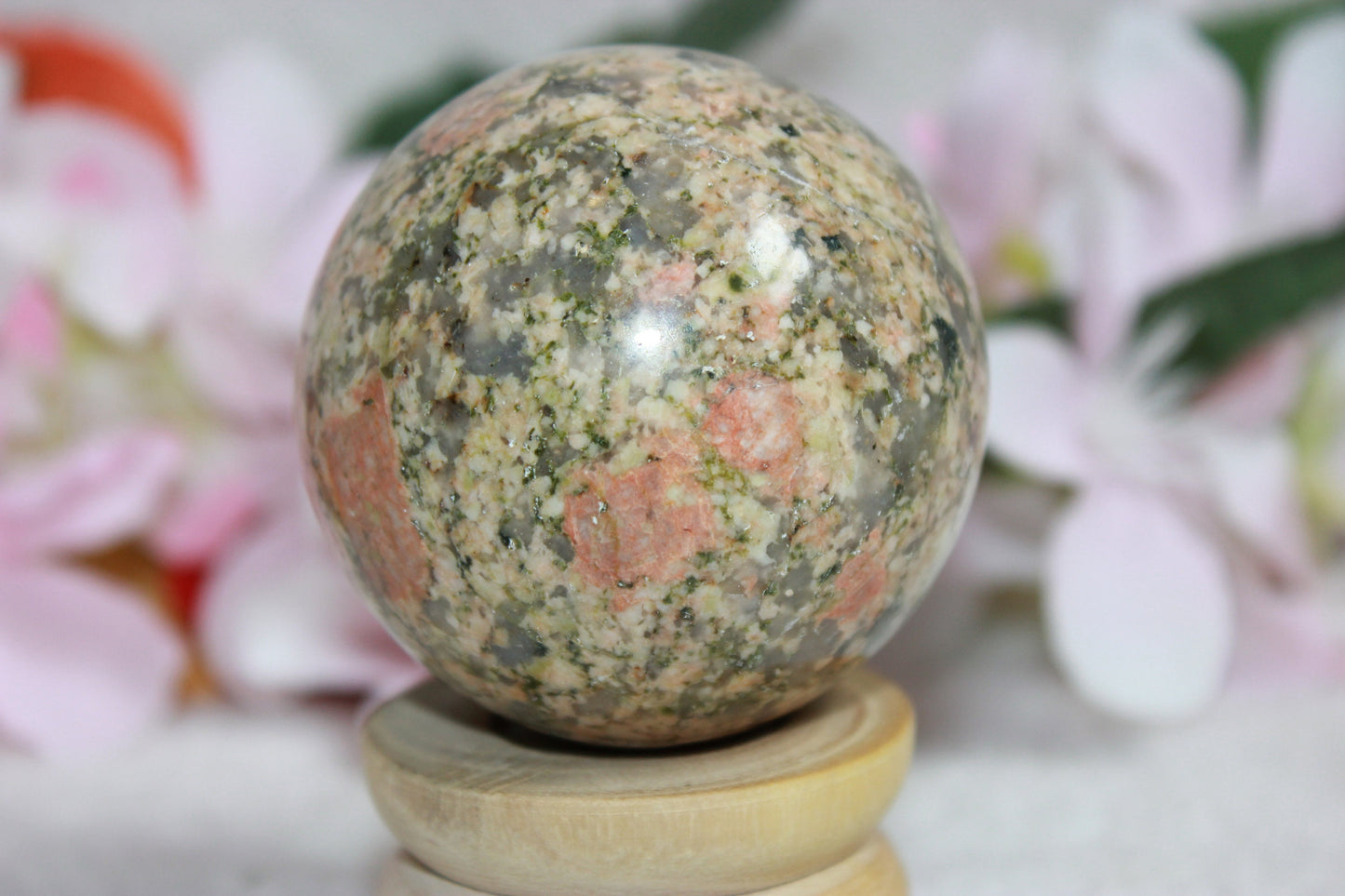 Healing Crystal for Meditation and Chakra Balancing