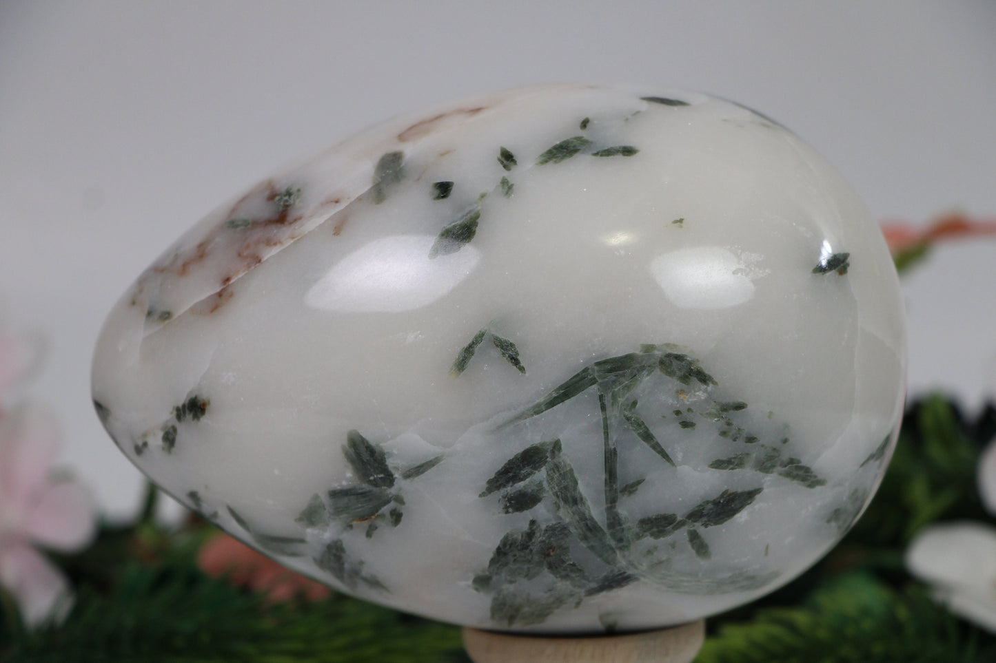 Healing Crystal for Meditation and Chakra Balancing