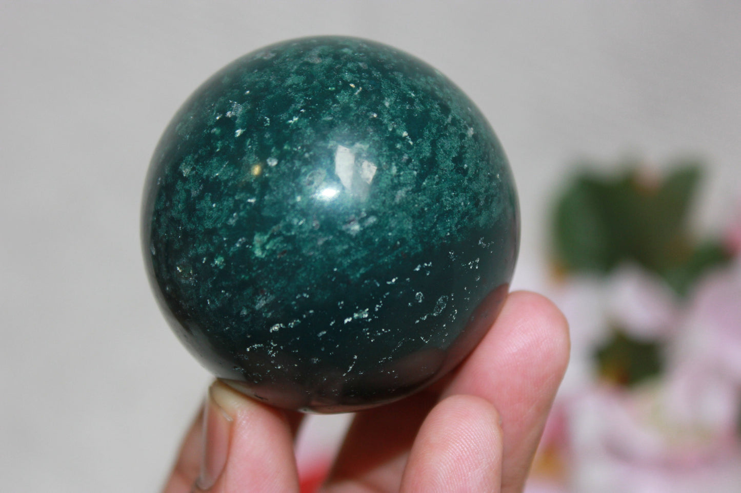 Healing Crystal for Meditation and Chakra Balancing