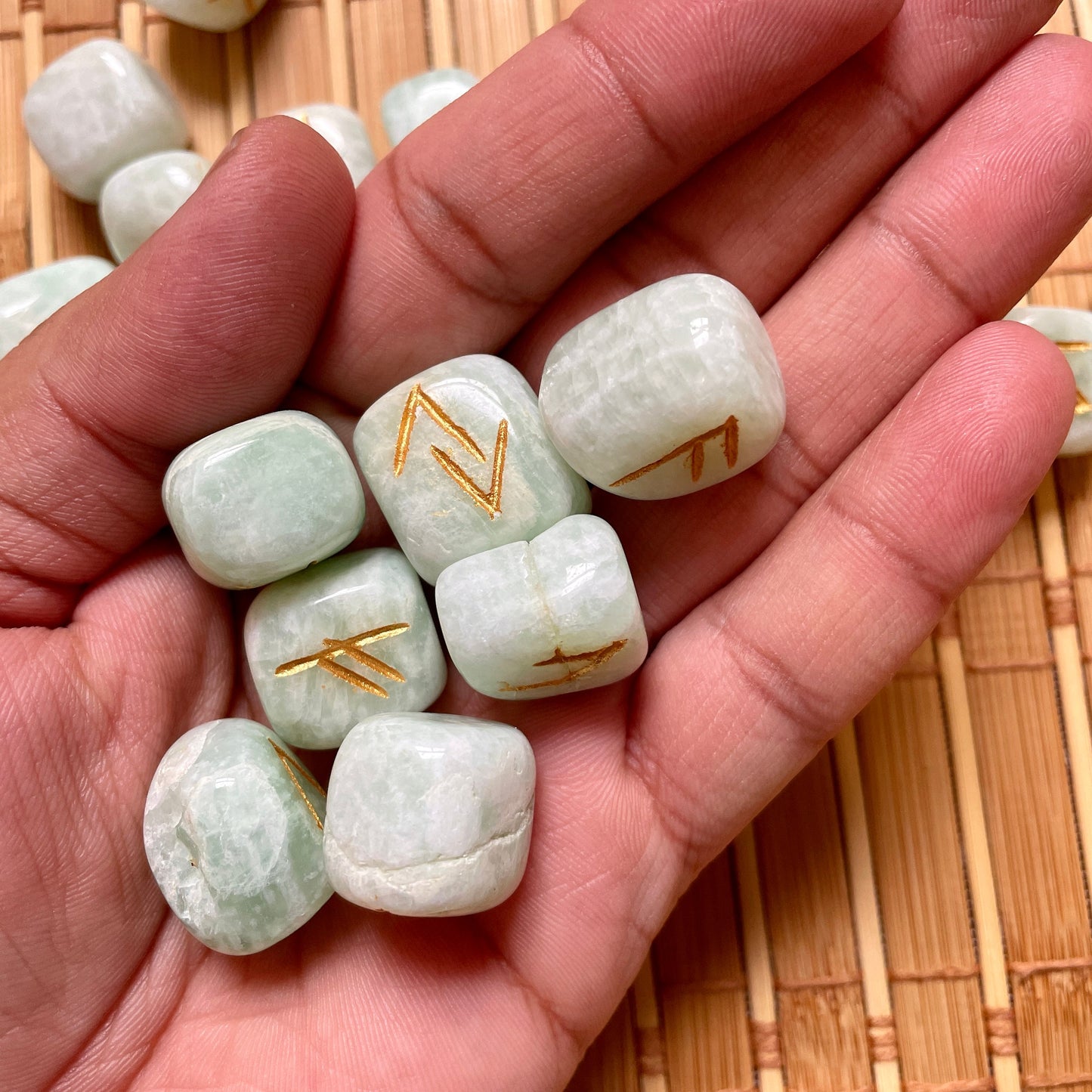 Healing Crystal for Meditation and Chakra Balancing
