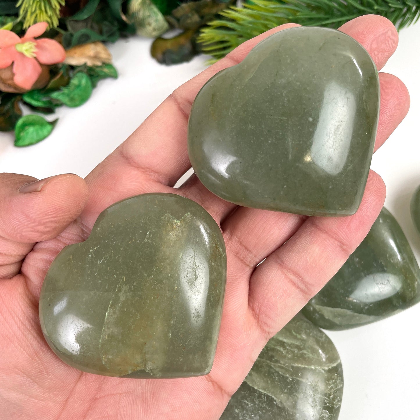 Green Aventurine Crystal Heart, Green Aventurine Gemstone Hearts, Green Aventurine Heart Shaped Healing Stones, Home decor crystal - Healing Crystal for Energy, Meditation, and Balance