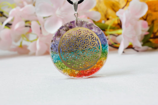 Orgone Pendant | Flower Of Life | 7 Chakra Chips | Orgonite Pendant | Orgone Necklace | Reiki Pendant - Healing Crystal for Energy, Meditation, and Balance