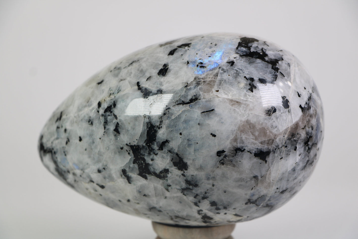 Healing Crystal for Meditation and Chakra Balancing