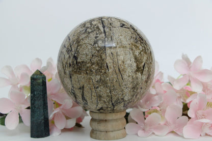 Healing Crystal for Meditation and Chakra Balancing