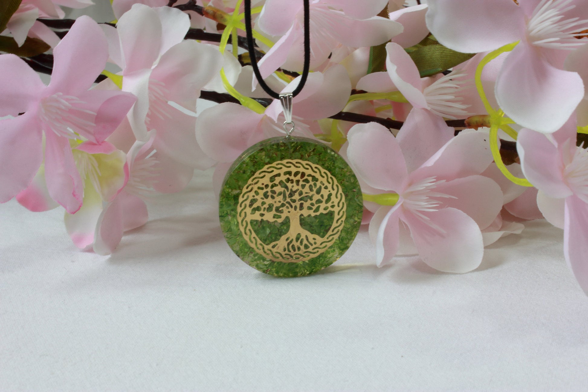 Tree Of Life Orgone Pendant |  Green and Blue Orgone Pendant | Orgonite Pendant |Orgonite Pendant | Orgone Necklace | Reiki Pendant - Healing Crystal for Energy, Meditation, and Balance