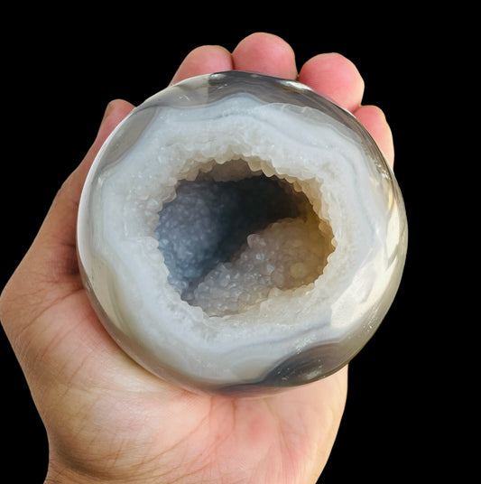 Grey Druzy Agate Geode Sphere-Crystal Sphere Ball 20 OZ,556G/ 80 mm, 3.15 Inches Diameter Natural Druzy Inside - Healing Crystal for Energy, Meditation, and Balance