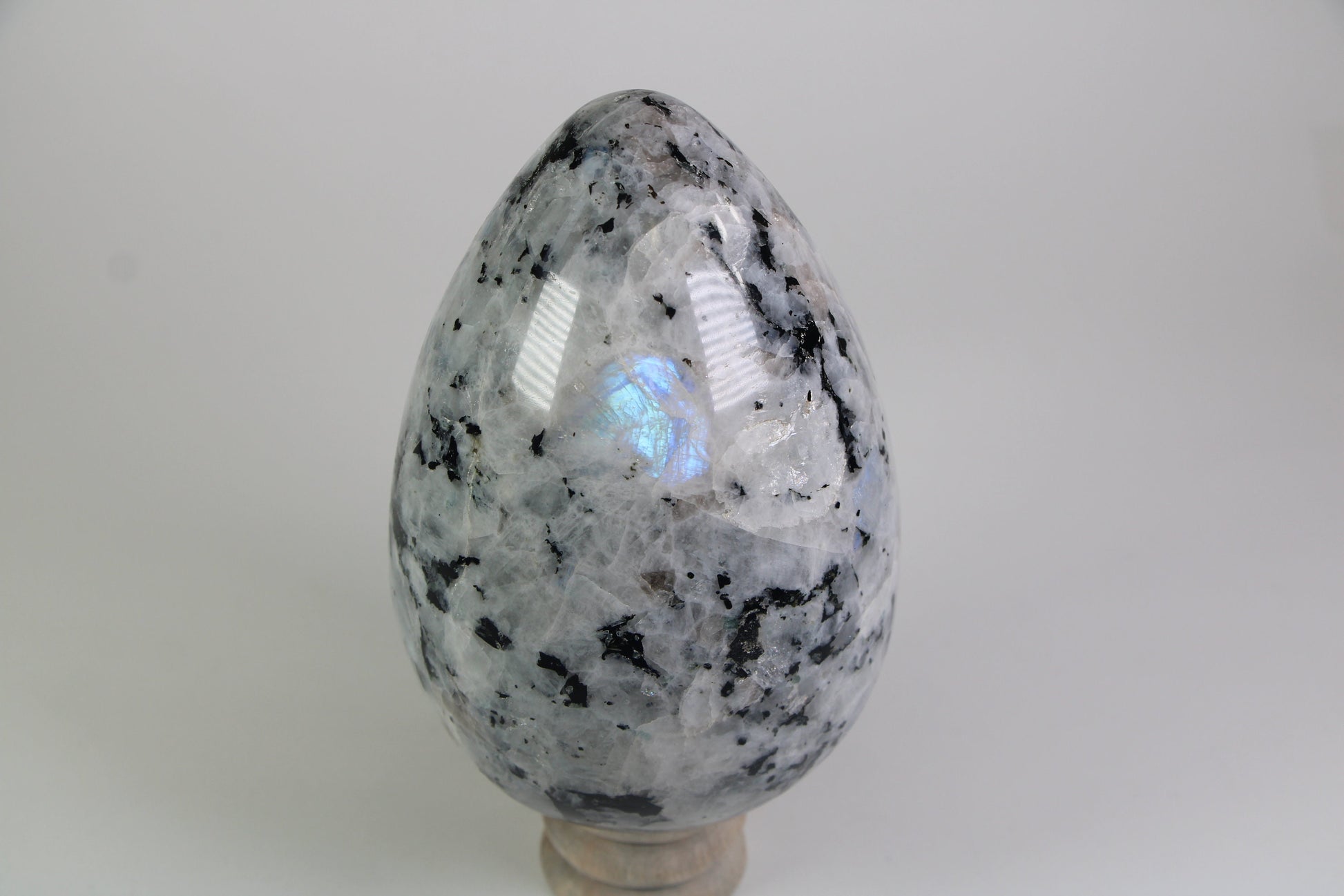 Healing Crystal for Meditation and Chakra Balancing