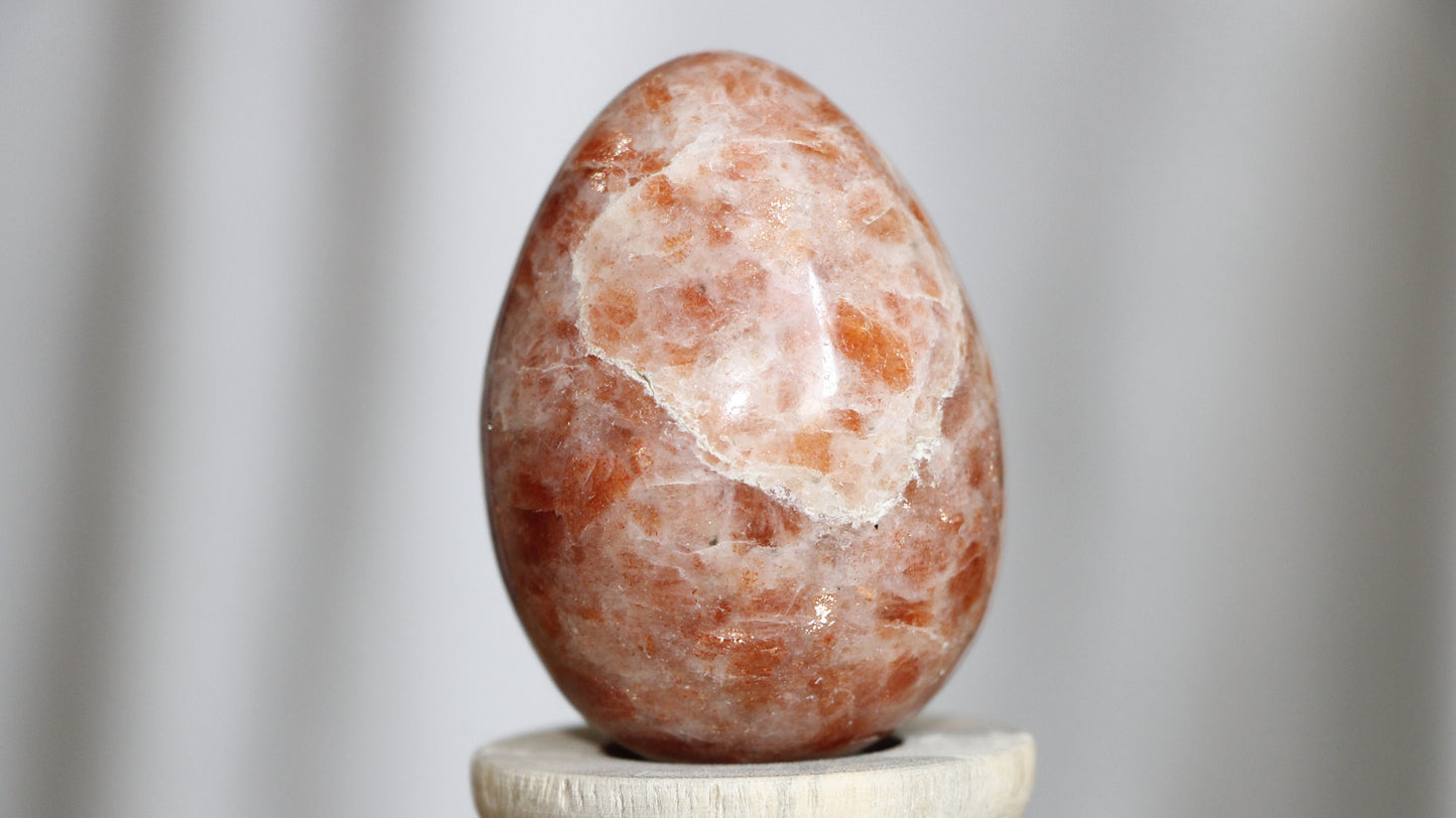 Healing Crystal for Meditation and Chakra Balancing