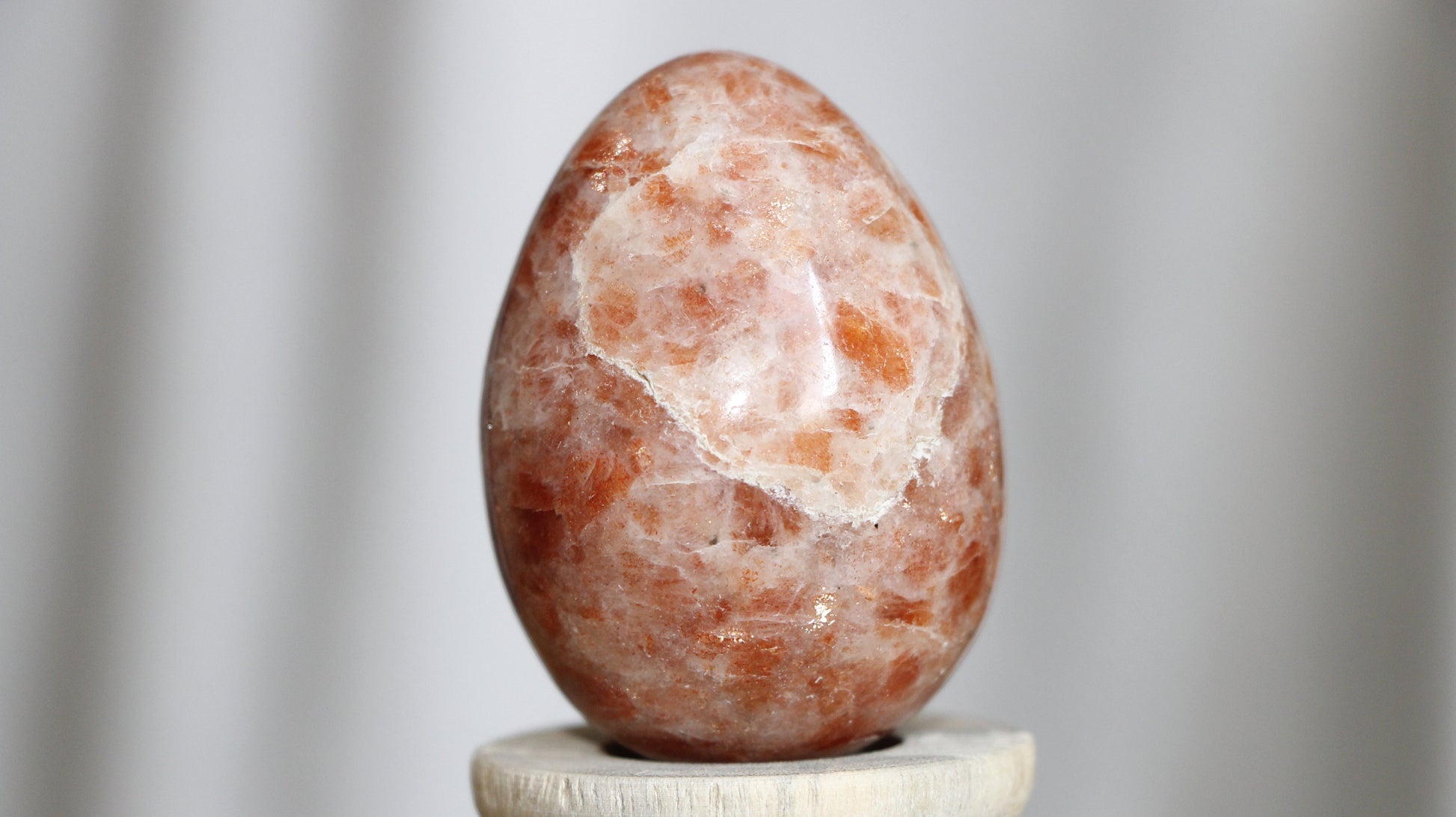 Healing Crystal for Meditation and Chakra Balancing