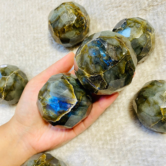 Handmade Geometry Ball Labradorite Natural Beautiful Crystals with flashy - Healing Crystal for Energy, Meditation, and Balance