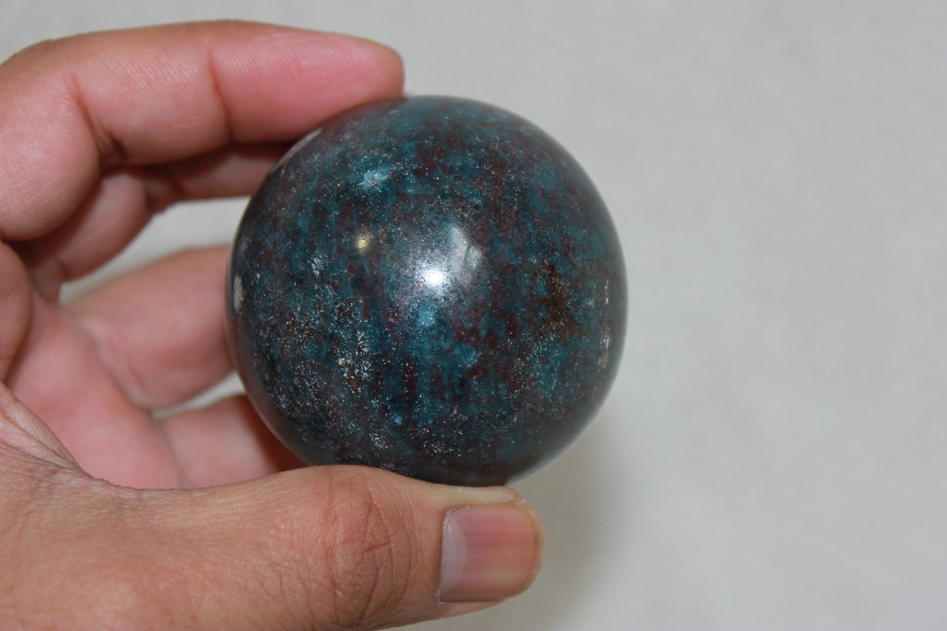Healing Crystal for Meditation and Chakra Balancing