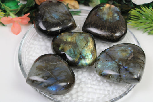 Flashy Labradorite Crystal Heart, Labradorite Gemstone Hearts, Labradorite Heart Shaped Healing Stones, Home decor crystal - Healing Crystal for Energy, Meditation, and Balance