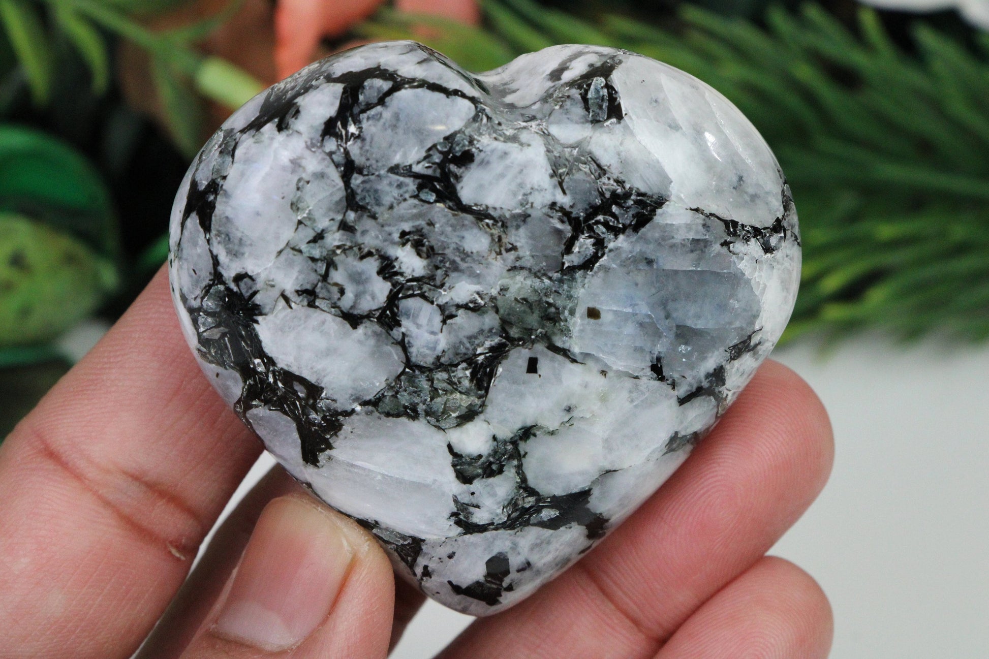 Healing Crystal for Meditation and Chakra Balancing