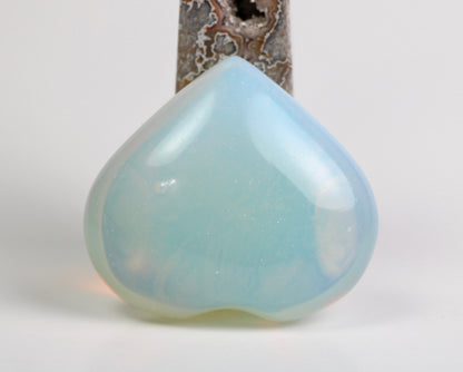 Healing Crystal for Meditation and Chakra Balancing