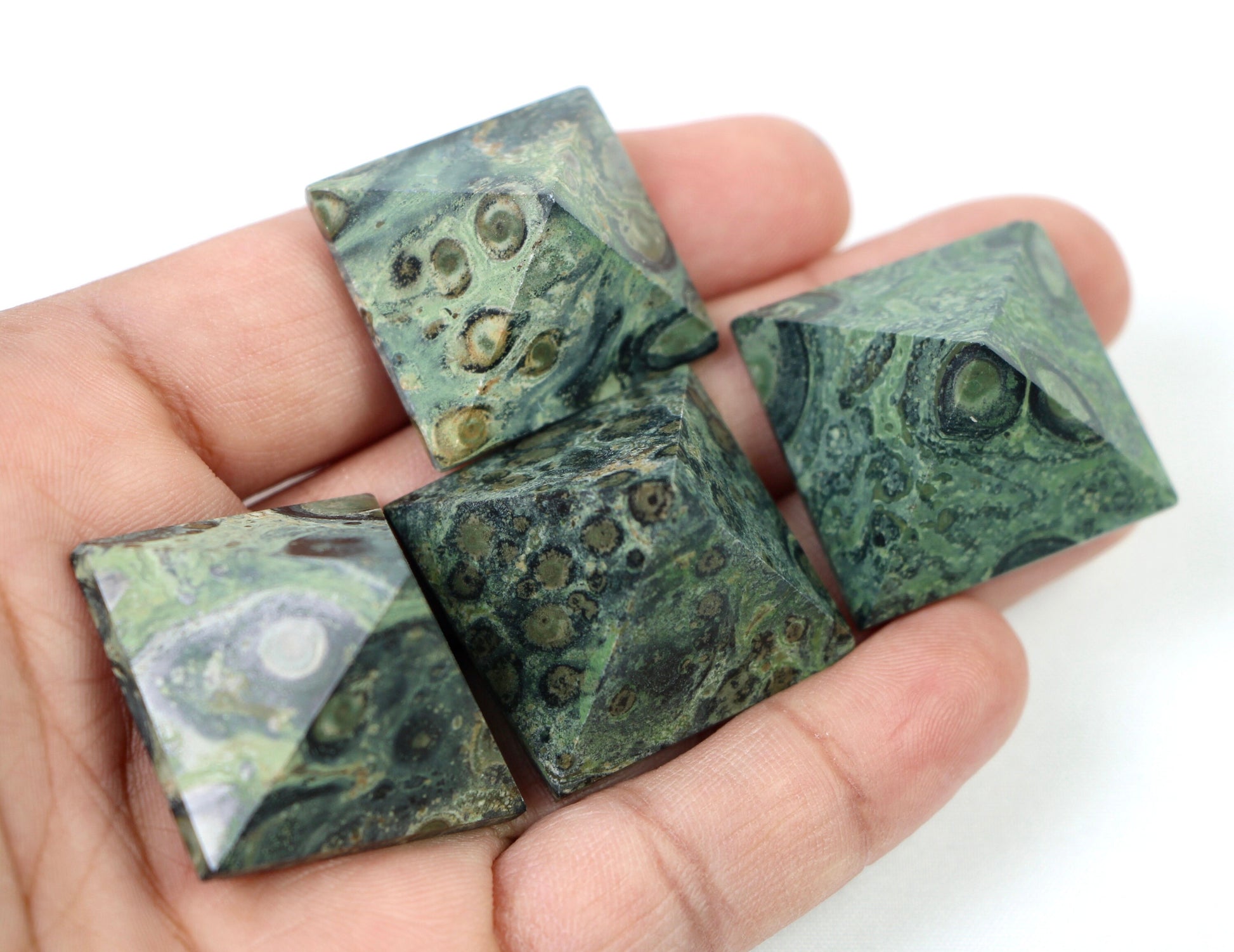 Healing Crystal for Meditation and Chakra Balancing