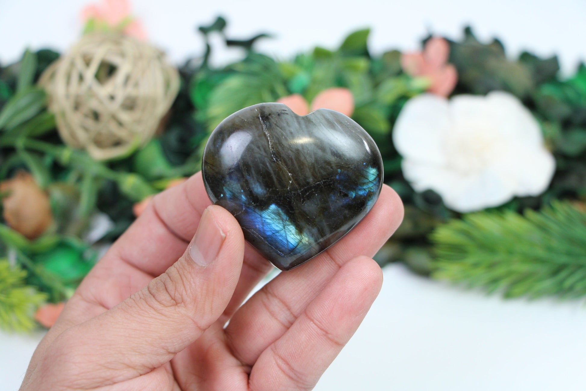 Healing Crystal for Meditation and Chakra Balancing