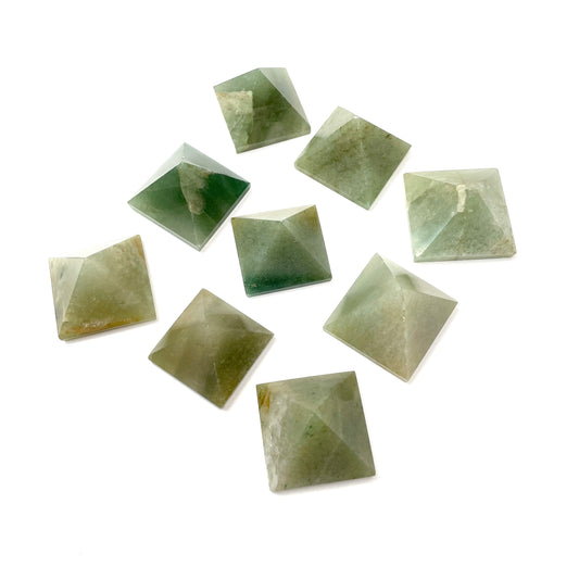 Green Aventurine Crystal Pyramid, Green Aventurine Healing Pyramid, Green Aventurine Crystal Pyramid for Crystal Grid - Healing Crystal for Energy, Meditation, and Balance