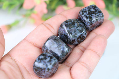Healing Crystal for Meditation and Chakra Balancing