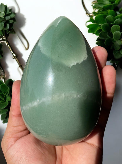 Healing Crystal for Meditation and Chakra Balancing