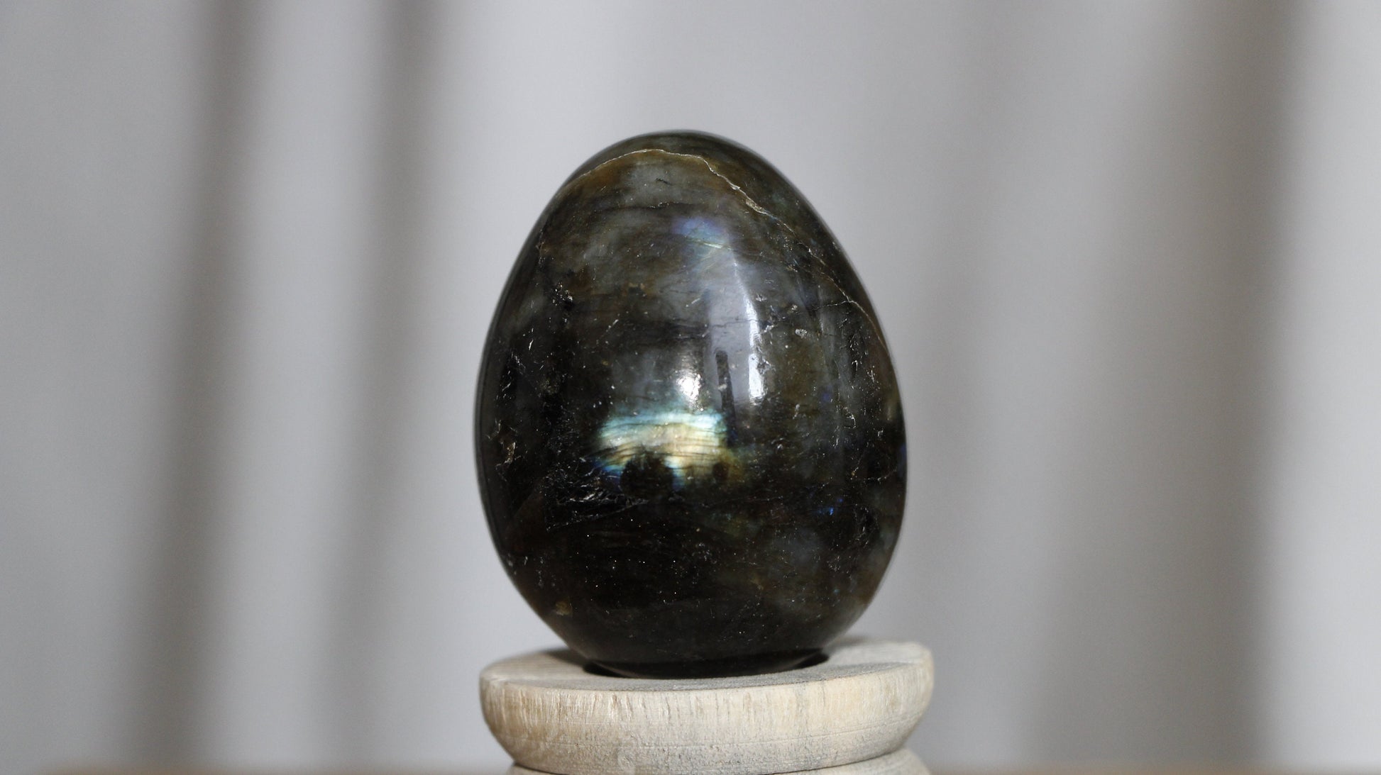 Healing Crystal for Meditation and Chakra Balancing