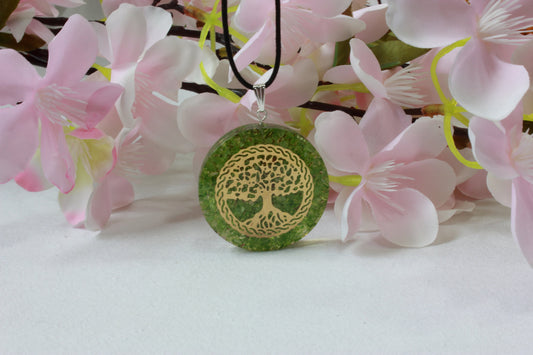 Green Jade Orgone Pendant | Tree Of Life Orgone Pendant |  Orgonite Pendant | Orgone Necklace | Reiki Pendant - Healing Crystal for Energy, Meditation, and Balance