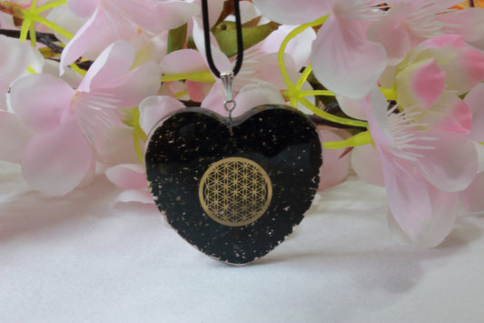 Heart Orgone Pendant | Flower Of Life | Black Tourmaline Orgonite Pendant |Orgonite Pendant | Orgone Necklace | Reiki Pendant - Healing Crystal for Energy, Meditation, and Balance