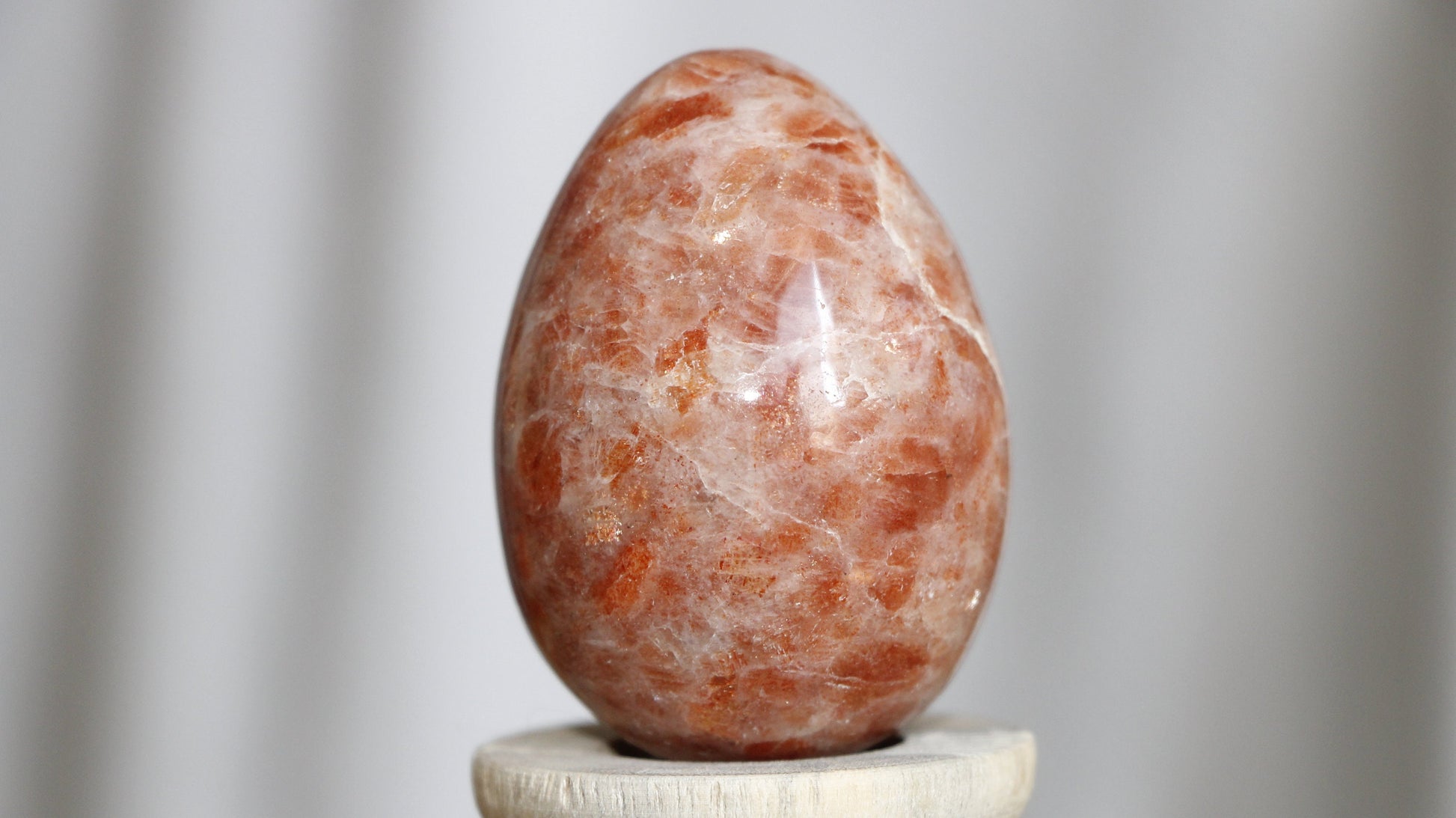 Healing Crystal for Meditation and Chakra Balancing